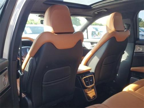 2022 Lincoln Nautilus Black Label