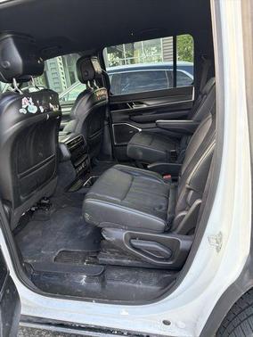 Bright White Clearcoat 2023 Jeep Wagoneer Series III