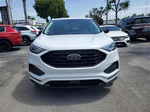 2022 Ford Edge SE