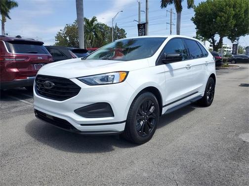 2022 Ford Edge SE