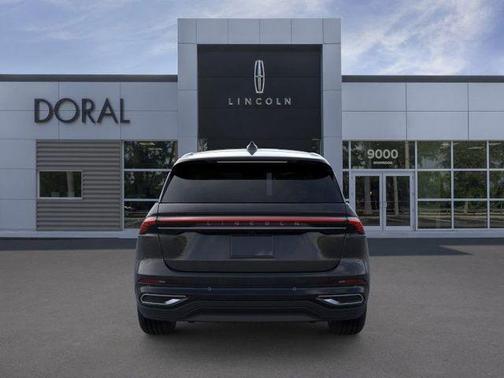 Black Metallic 2026 Lincoln Nautilus Premiere