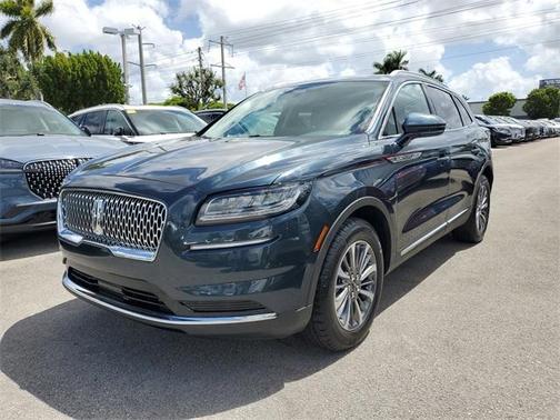 2022 Lincoln Nautilus Standard