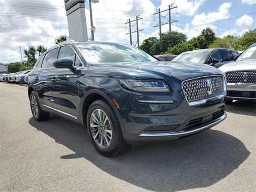 2022 Lincoln Nautilus Standard