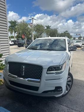 2023 Lincoln Navigator Reserve
