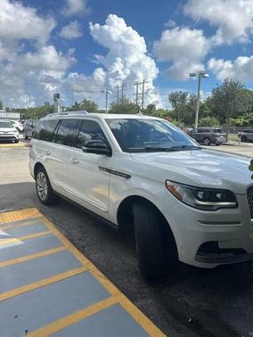 2023 Lincoln Navigator Reserve