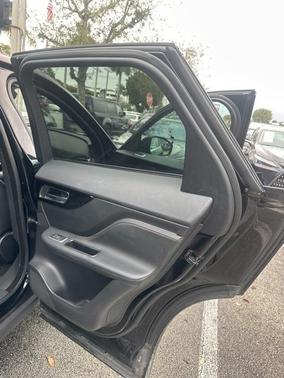 2017 Jaguar F-PACE 35t Prestige