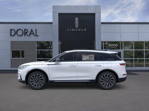 White Metallic 2026 Lincoln Corsair Reserve