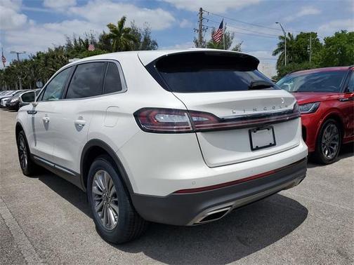 2022 Lincoln Nautilus Standard