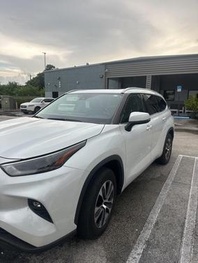 2022 Toyota Highlander XLE