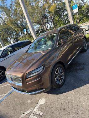 2022 Lincoln Nautilus Standard