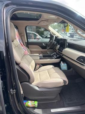 2023 Lincoln Navigator L Reserve