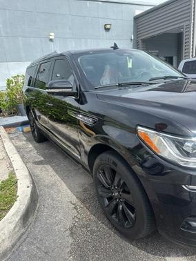 2023 Lincoln Navigator L Reserve