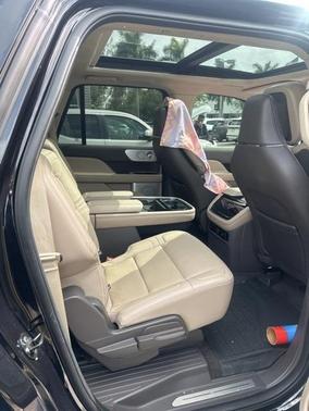 2023 Lincoln Navigator L Reserve