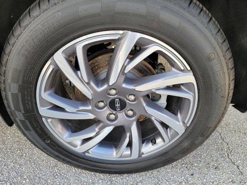 Red Carpet Metallic Tinted Clearcoat 2024 Lincoln Corsair Premiere