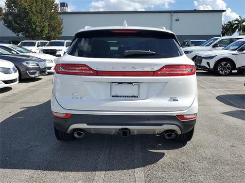 2015 Lincoln MKC Base