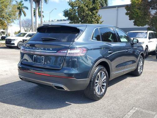 2023 Lincoln Nautilus Reserve