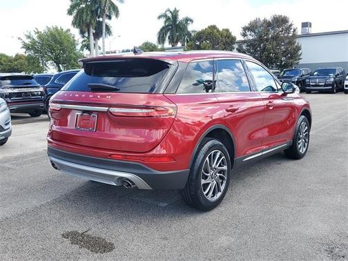 2022 Lincoln Corsair Standard