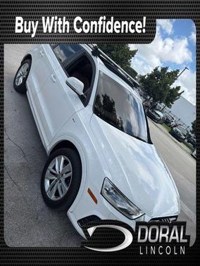 Cortina White 2018 Audi Q3 2.0T Premium