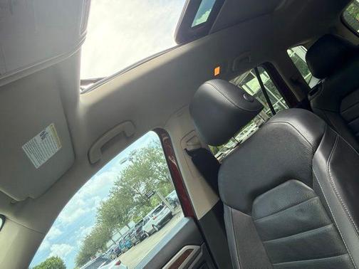Fortana Red Metallic 2018 Volkswagen Atlas 3.6L SEL Premium