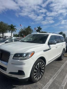 2022 Lincoln Navigator Black Label