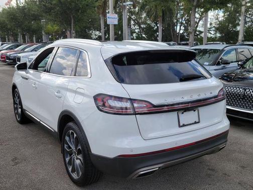 White Metallic 2023 Lincoln Nautilus Reserve