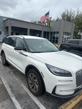 2023 Lincoln Corsair Standard