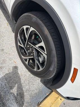 White Platinum Clearcoat Metallic 2025 Lincoln Nautilus Premiere