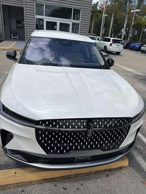 White Platinum Clearcoat Metallic 2025 Lincoln Nautilus Premiere