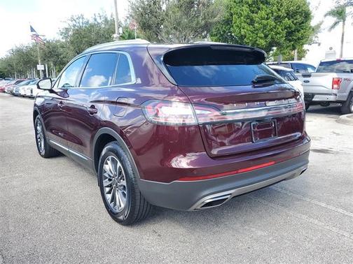 2022 Lincoln Nautilus Standard