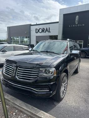 2017 Lincoln Navigator Select