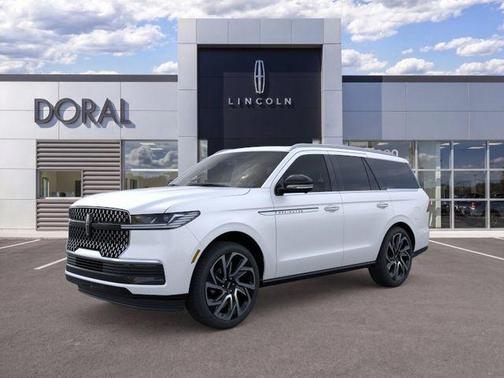 White Metallic 2026 Lincoln Navigator Reserve