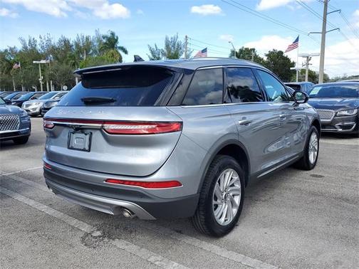 2022 Lincoln Corsair Standard