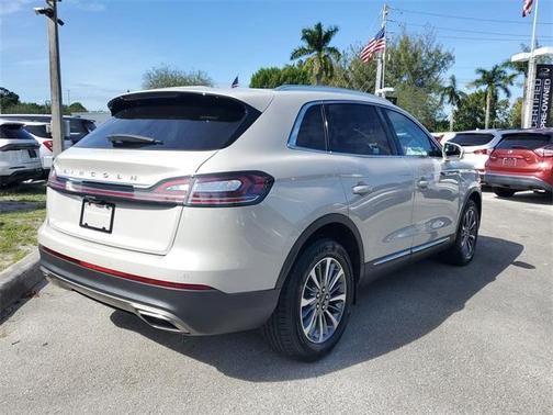 2023 Lincoln Nautilus Standard