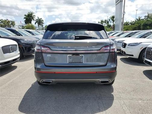 2022 Lincoln Nautilus Standard