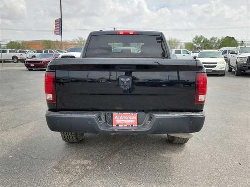 2024 RAM 1500 Classic Warlock Crew Cab 4x2 5'7' Box