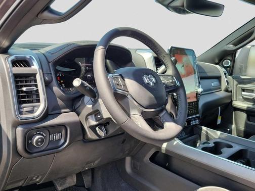 2025 RAM 2500 Laramie Crew Cab 4x4 6'4' Box