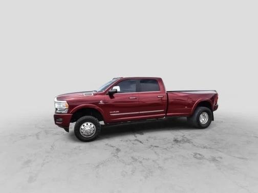 Delmonico Red Pearlcoat 2019 RAM 3500 Limited Crew Cab 4x4 8' Box