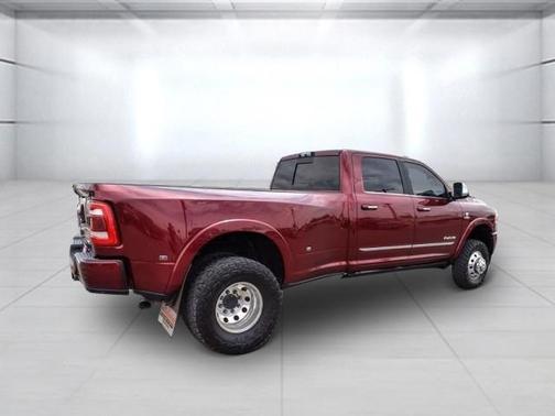 Delmonico Red Pearlcoat 2019 RAM 3500 Limited Crew Cab 4x4 8' Box