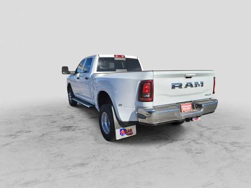 2025 RAM 3500 Tradesman Crew Cab 4x4 8' Box