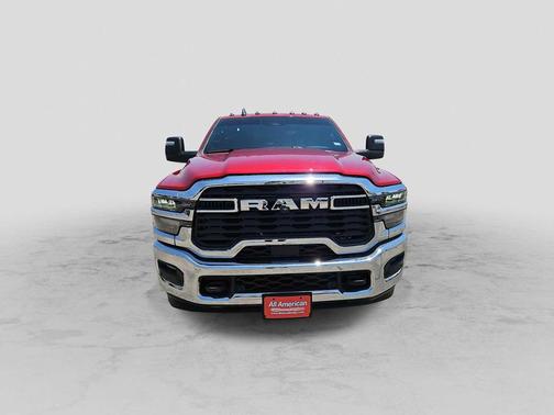 Molten Red Pearlcoat 2026 RAM 3500 Lone Star Crew Cab 4x4 8' Box