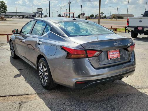2025 Nissan Altima SV FWD