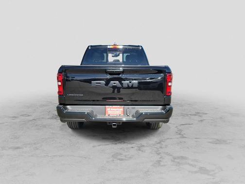 Diamond Black Crystal Pearlcoat 2026 RAM 1500 Lone Star