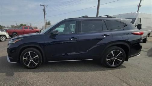 2022 Toyota Highlander XSE