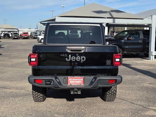 2026 Jeep Gladiator Willys