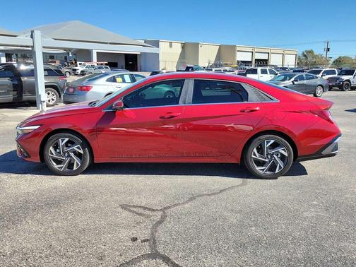 2024 Hyundai ELANTRA HEV Limited