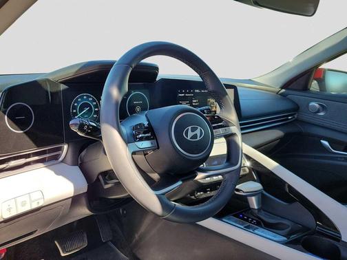 2024 Hyundai ELANTRA HEV Limited