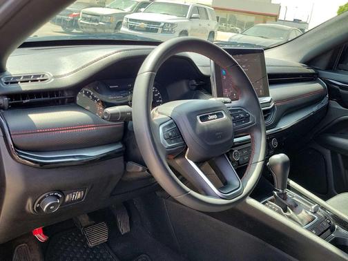 Sting-Gray Clearcoat 2023 Jeep Compass Trailhawk