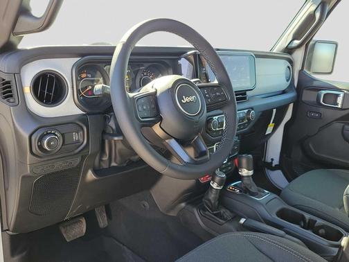 Bright White Clearcoat 2026 Jeep Wrangler Willys
