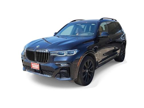 2022 BMW X7 M50i