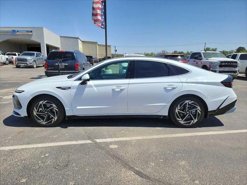 2025 Hyundai SONATA SEL